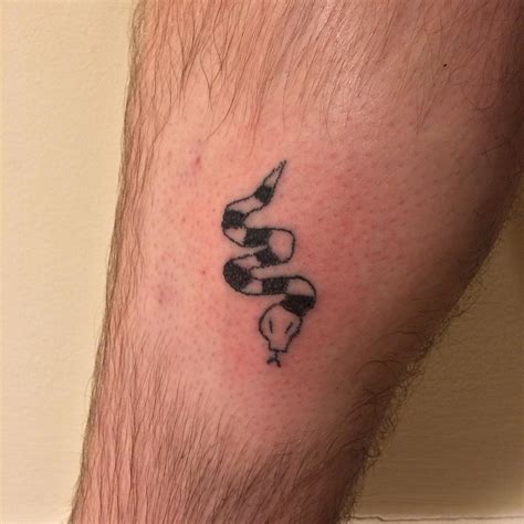 Critique me please, need some tips. Done with 3rl and 7rl : r/sticknpokes