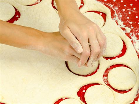 How to Cut Donuts (Without a Donut Cutter) - Test Food Kitchen