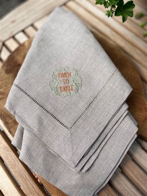 Servett i linne, broderad med Farm to table, 2-pack, naturfärgad ...