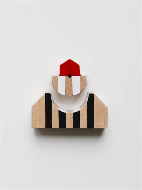 RED DOLLS on Behance