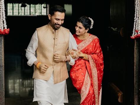 samantha ruth prabhu ties  knot   family man director raj
