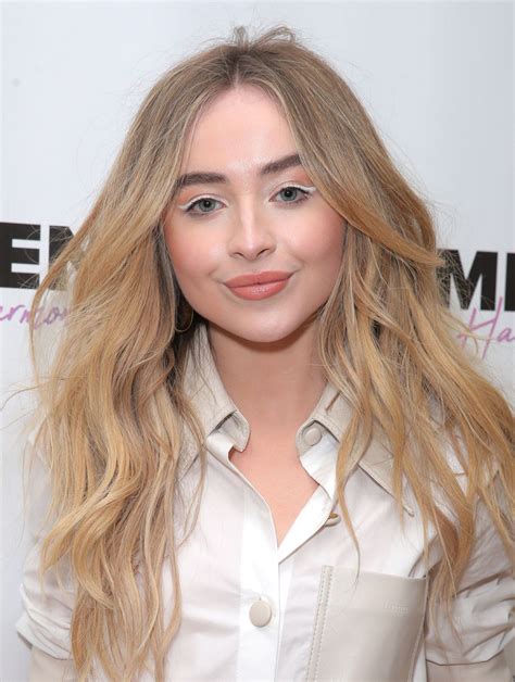 Sabrina Carpenter - HawtCelebs