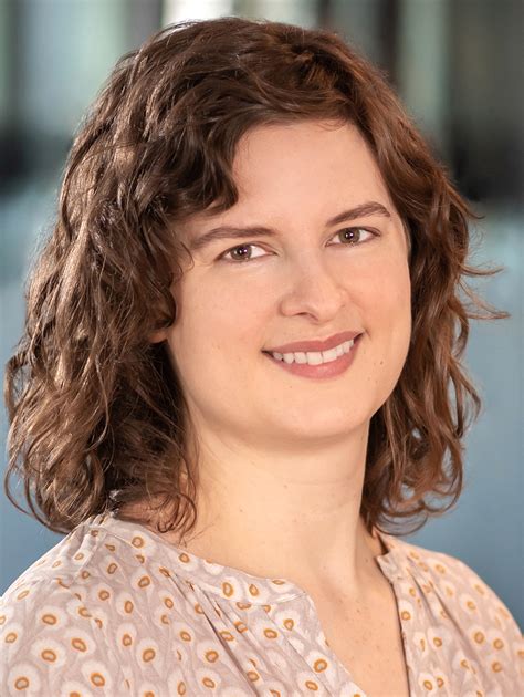 Lauren Hartle - Azolla Ventures