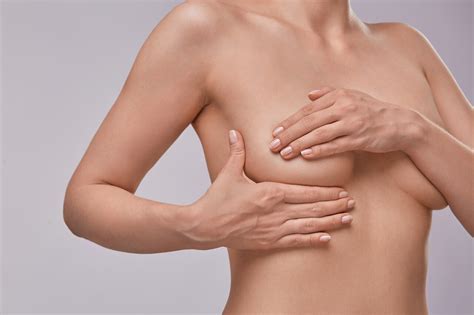 Things women should know about detecting breast cancer with implants