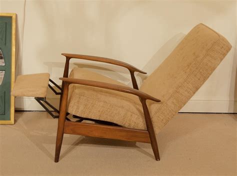 Mid-Century Modern Recliner