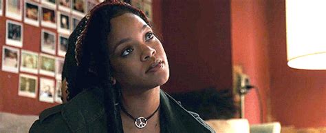 9-Ball, From 'Ocean's 8' Is The Tech Princess We Have All Been Waiting ...
