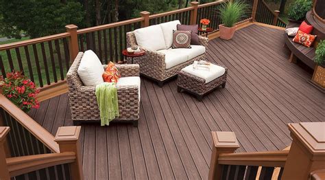 Composite Decking Colors: How to Pick the Perfect Hue