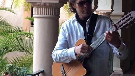 Classical Flamenco Spanish Guitarist Balboa Park - YouTube