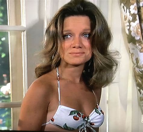Gretchen Corbett Hot