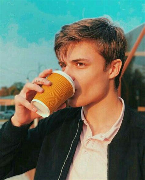 Даня Вегас