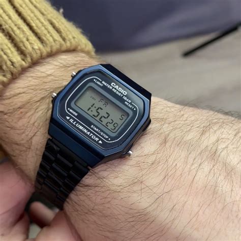 Купить Классические металлические часы Casio A168 Illuminator Black ...