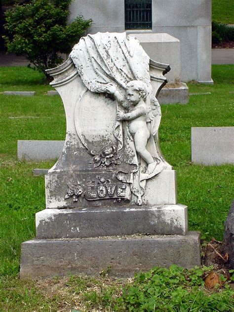 Fort Mitchell, KY: Highland Cemetery Gallery - BELLA MORTE