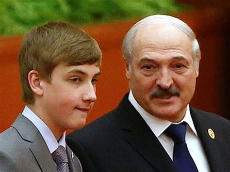 Ой, какой конфуз! Сын лукашенко Коля и его спутница появились на ...