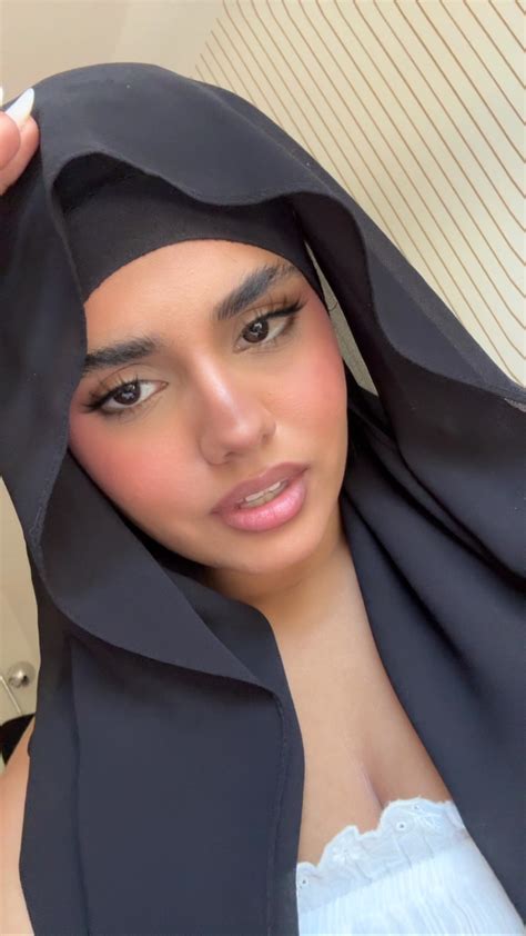 Dalila (@dalilaahzahara) • Instagram photos and videos