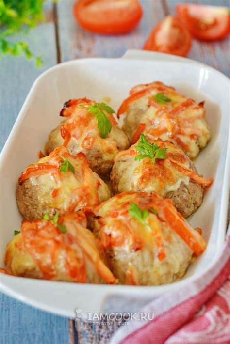 Стожки из фарша с помидорами в духовке (с сыром) — рецепт с фото | Еда ...