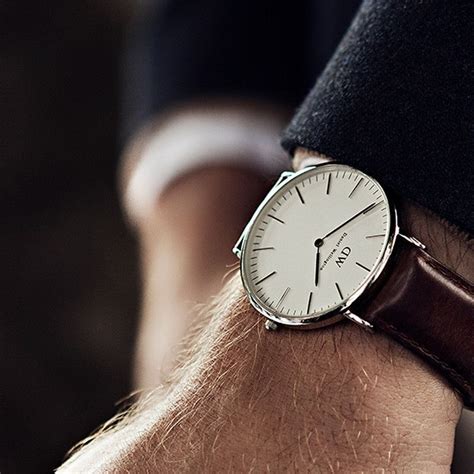 Daniel Wellington brown leather silver faced watch
