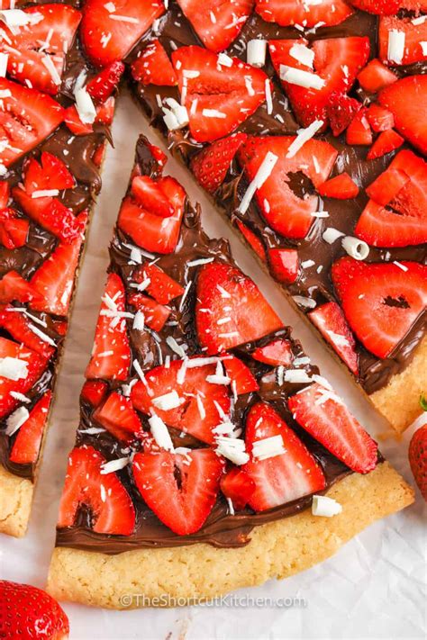 Nutella Pizza Recipe (Fun & Quick Prep!) - The Shortcut Kitchen