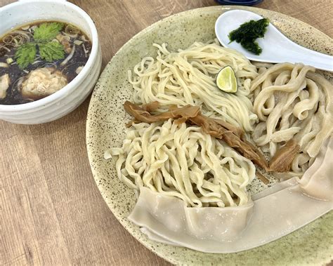 The 5 Best Ramen Spots To Hit During A Layover At Haneda Airport