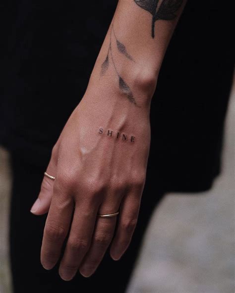 Stunning Collection of Minimalist Tattoos: 66+ Inspirational Designs ...