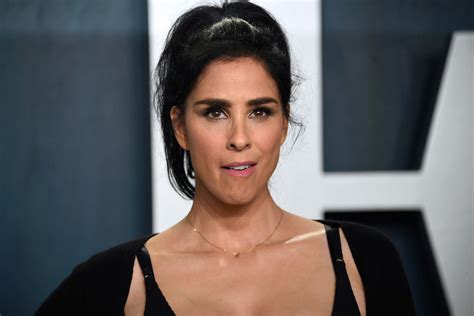 Download Sarah Silverman 3000 X 2000 Wallpaper Wallpaper | Wallpapers.com