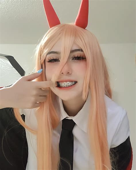 Power (Chainsaw Man) cosplay por TUTI : u/_reze