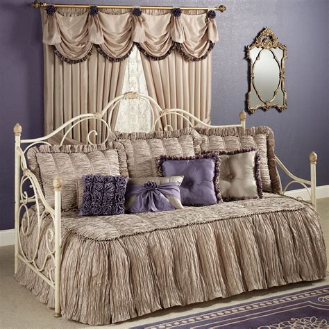 Baroness Daybed Bedding Set