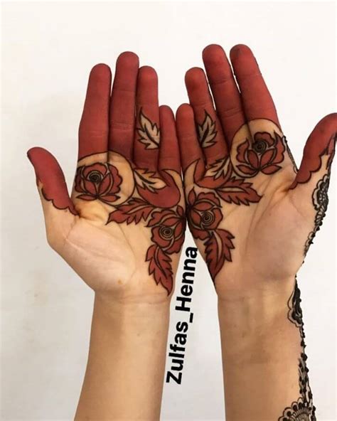 Henna Flower Hand