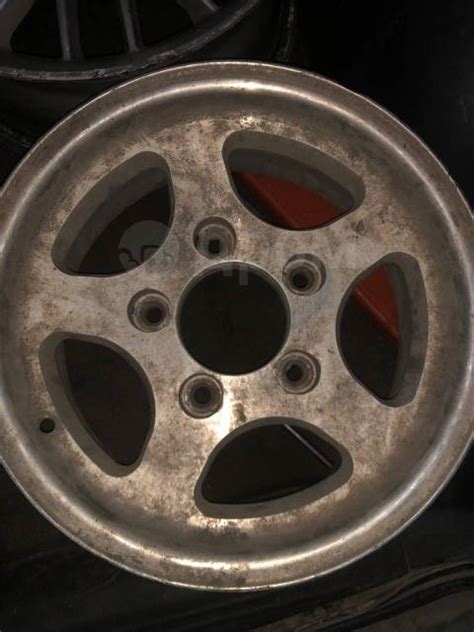 Литьё 14 на Волгу 29 и Ниву, 14", 1 шт, 5x139.7, литой, 4 шт, б/у, в ...