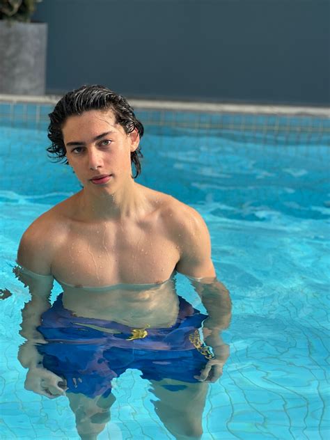 Alec G - Model, Actor, Creator - theright.fit