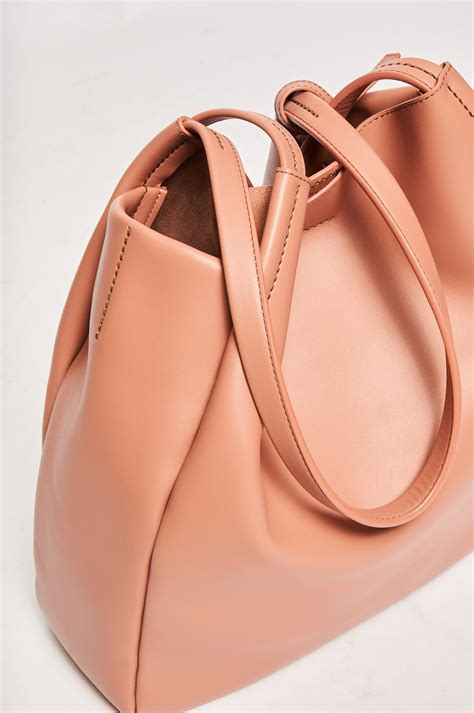 women mode moosbrugger