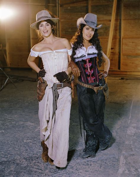 Celebrities in Gloves — Penelope Cruz & Salma Hayek in Bandidas