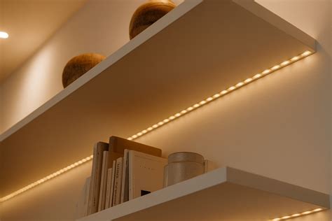 Fita De Led Para Armários - Saiba como Instalar Fita de LED: passo a passo fácil para valorizar ...