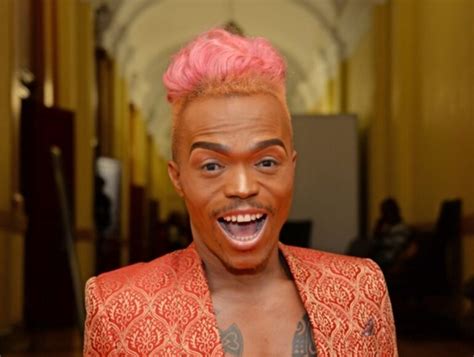 "SomSom o mo maratong," Somizi flaunts engagement ring - KAYA 959