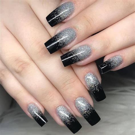 Unha Preta E Branca Com Glitter - Unhas Decoradas de Preto e Branco 2024: Tendências e Modelos
