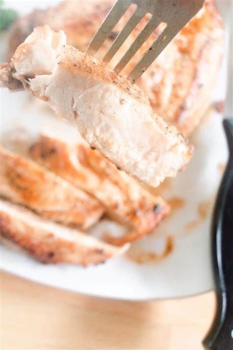 how to cook chicken breast in cast iron skillet