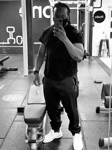 TW Pornstars - KingStrokesxxx // Azrael. Twitter. Now imagine this but