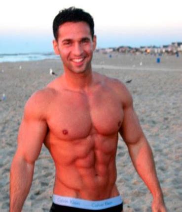 Get 6 pack abs like Mike "The Situation" Sorrentino