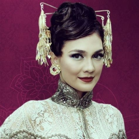 Biodata Luna Maya, Artis Cantik Serba Boleh Kebanggaan Indonesia - Azhan.co