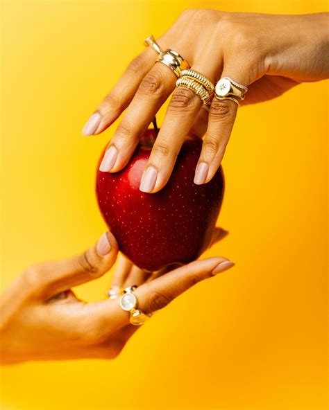 The Perfect Jewelry Gift Guide for Every Occasion – BONDEYE JEWELRY