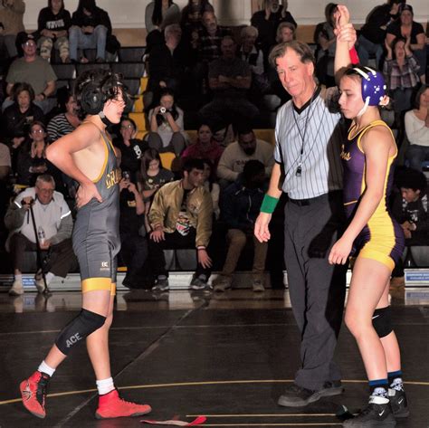 Men Wrestling Women: pinned!!