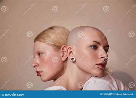 Homem Com Traços Femininos - 7