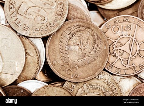 Gold taler -Fotos und -Bildmaterial in hoher Auflösung – Alamy