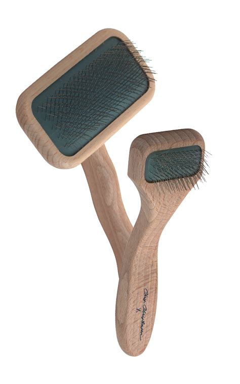 Brush Guide: Slicker Brushes - Chris Christensen