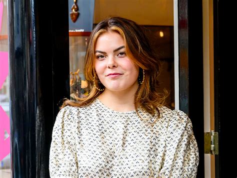 Eloise lacht om kritiek op badpak in Het Perfecte Plaatje: 'Op zo'n