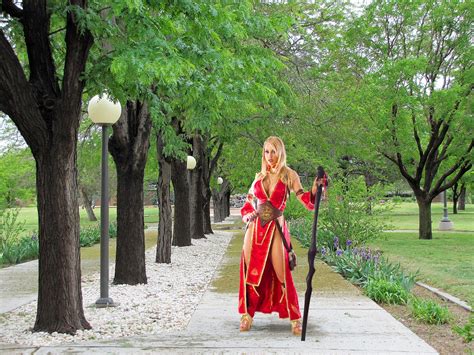 Jenny Poussin Cosplay