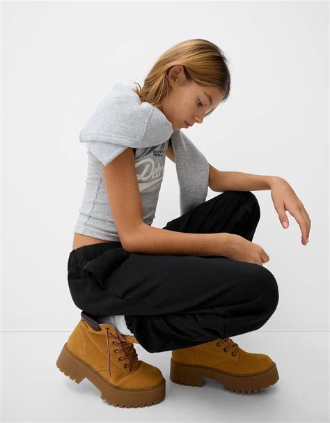 Plush joggers - Women | Bershka