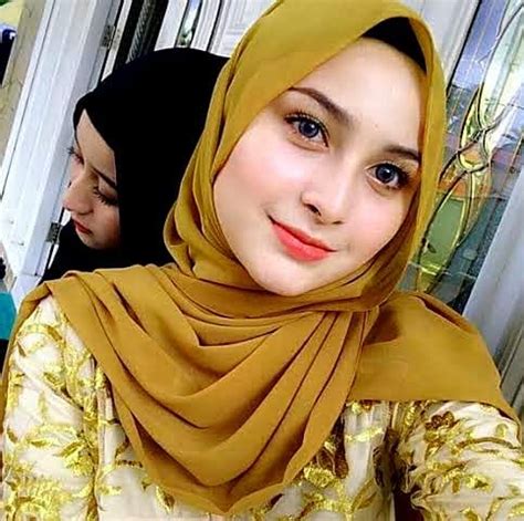 taniza apnake dekhle amar onurwr hrridzeoo valobasar beej mathacada