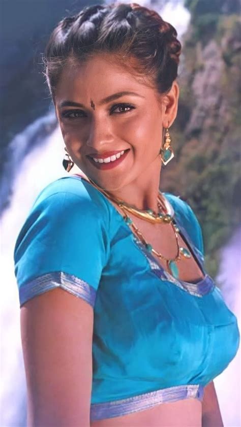 pin  haarriisshh    list heroines  beautiful bollywood