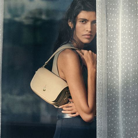 Small Handbags | Women's Small Leather Bags | Radley London