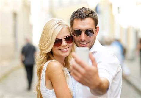 invest   escort   confident  deciding
